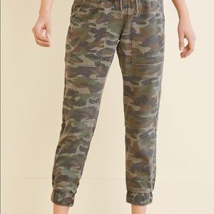 Cloth & Stone Camo Pocket Jogger